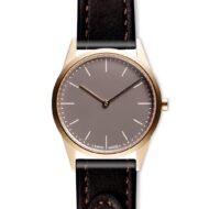 C33 Women’s two-hand watch in PVD satin gold - Image 10